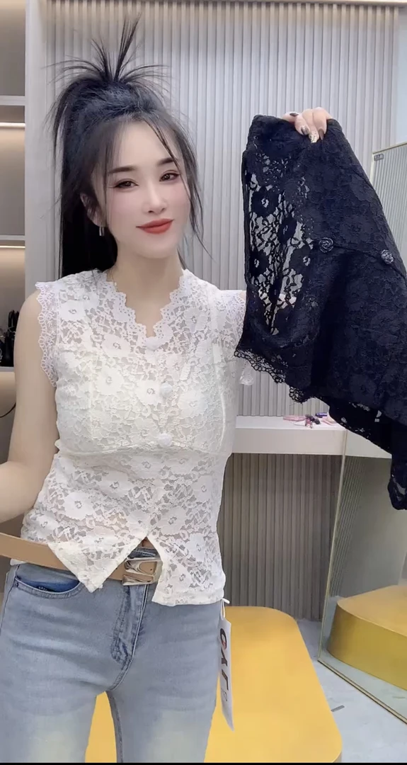 镂空性感透视V领蕾丝背心女春夏设计感外穿内搭无袖上衣洋气小衫