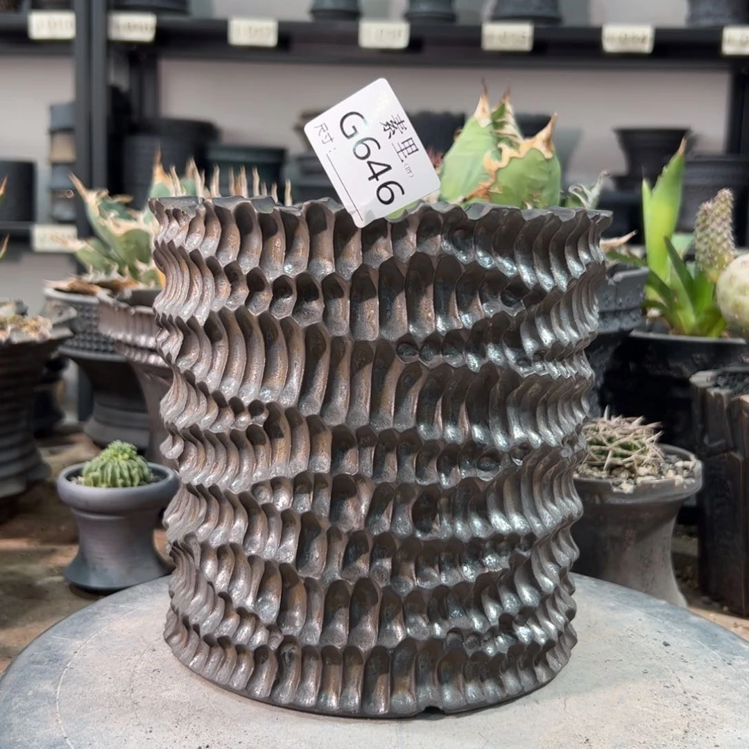 景德镇素里手工内口15高17瑕疵