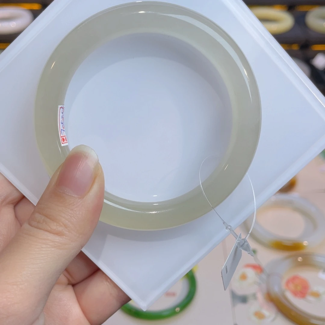 和田玉手镯未镶嵌高冰白月光手镯56