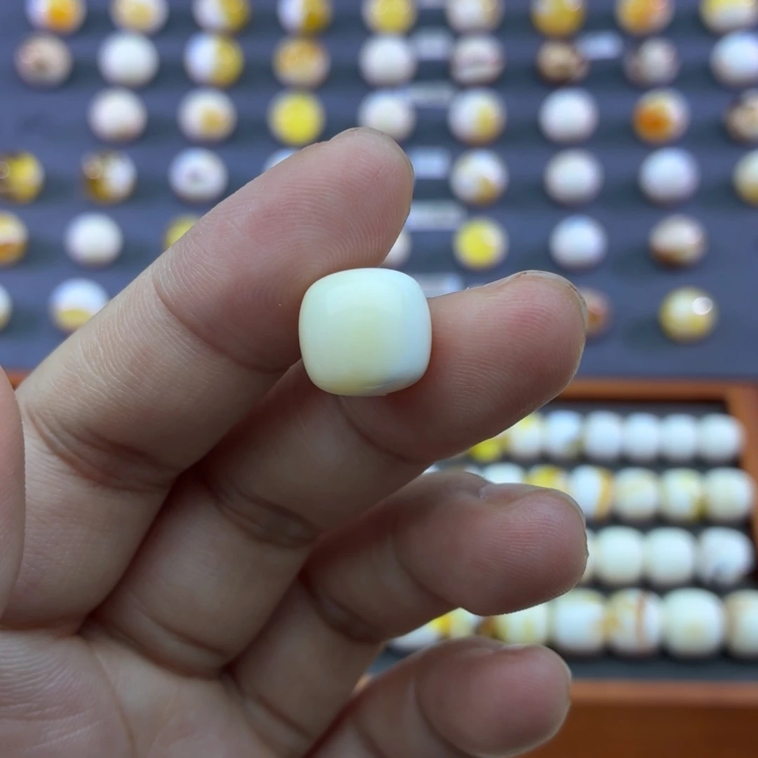 琥珀未镶嵌裸石12加老型高桩