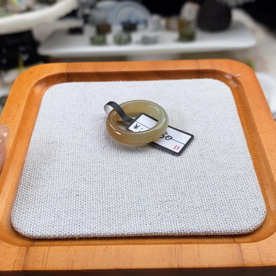 和田玉未镶嵌戒指a29一口糖圆条17.4