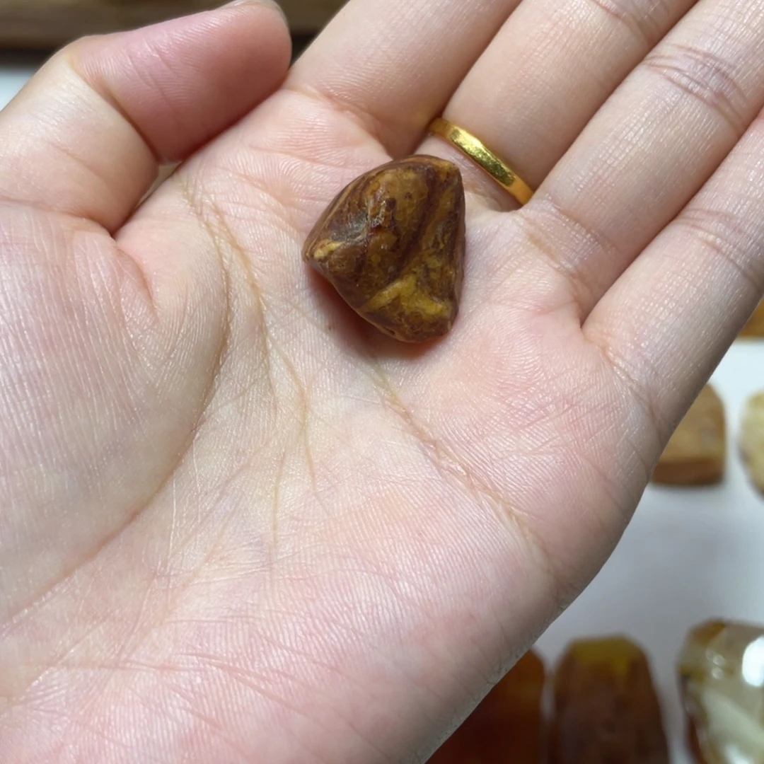 定制琥珀天然琥珀
