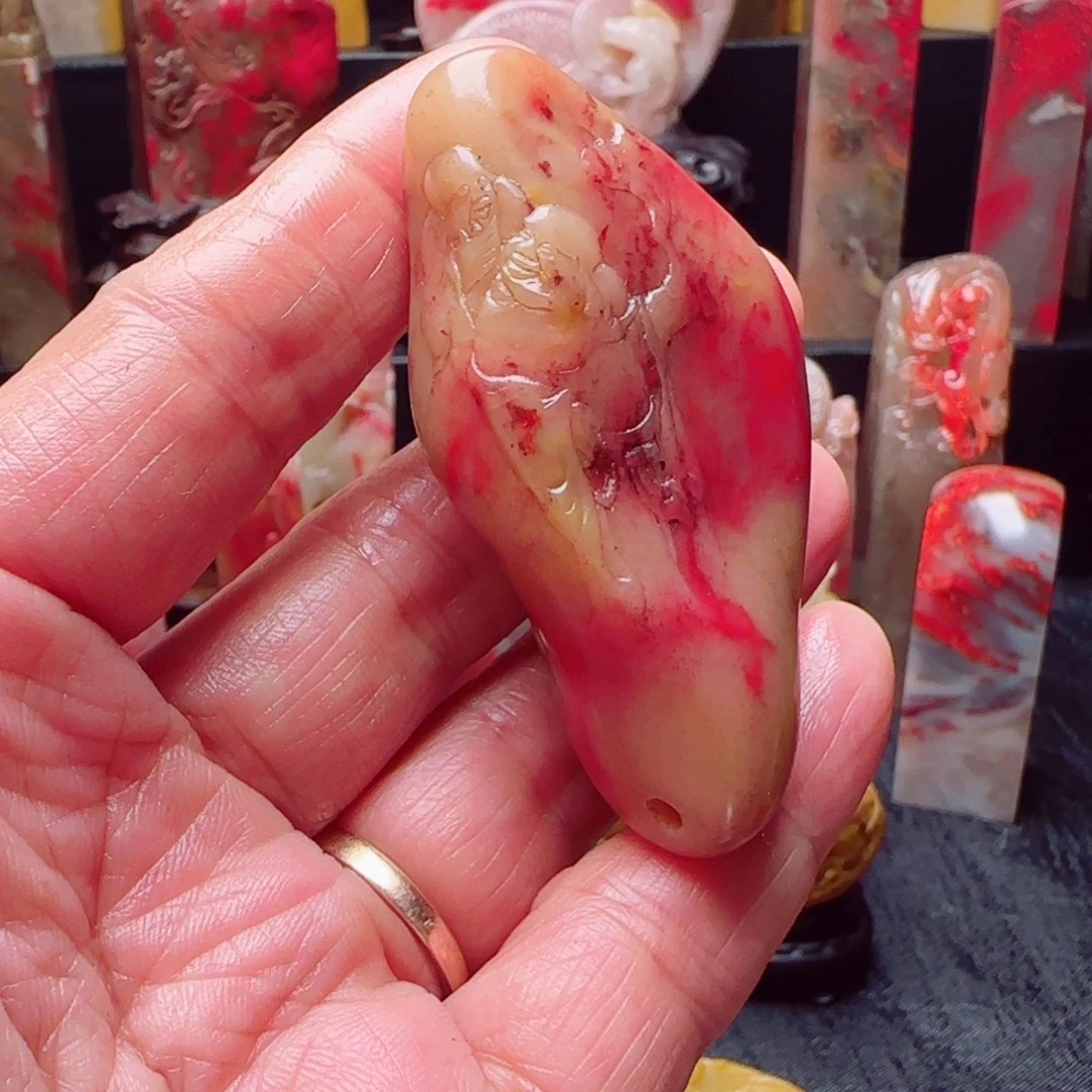 昌化石昌化鸡血石