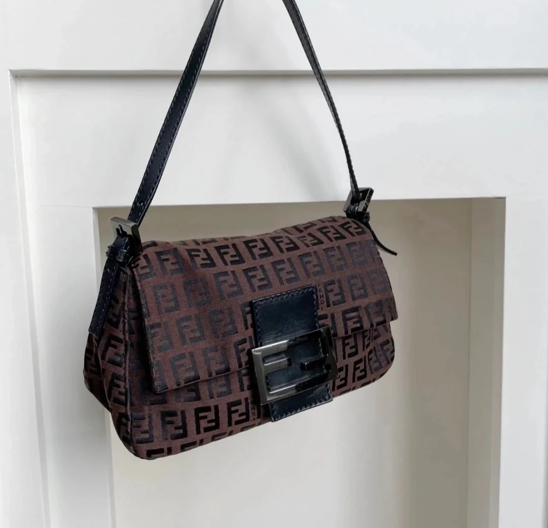 95新 FENDI/芬迪 芬迪单肩小法棍