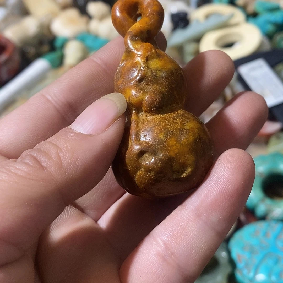 和田玉（糖玉）未镶嵌挂件