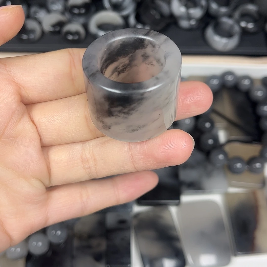 龙***下蚕丝青花， ， ，扳指， ， ，