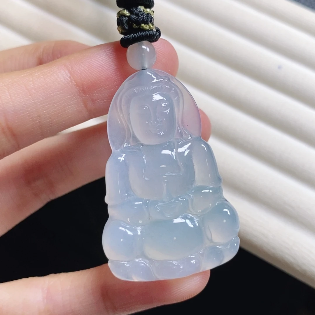 翡翠颈饰未镶嵌观音