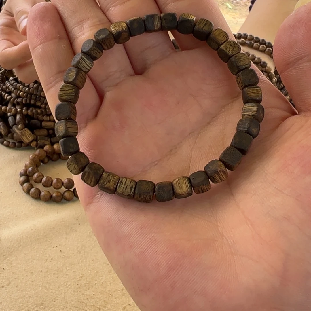 手串沉香0.5规格方珠4克