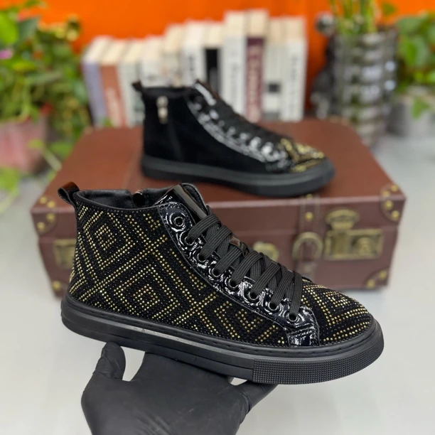 欧货潮牌新款水钻亮片高帮板鞋时尚休闲系带舒适休闲板鞋