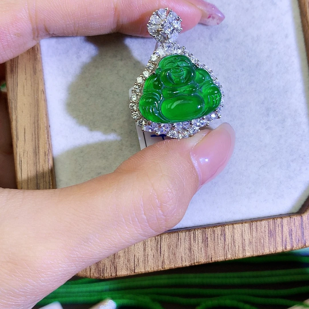 翡翠颈饰银S925镶嵌天然翡翠佛公