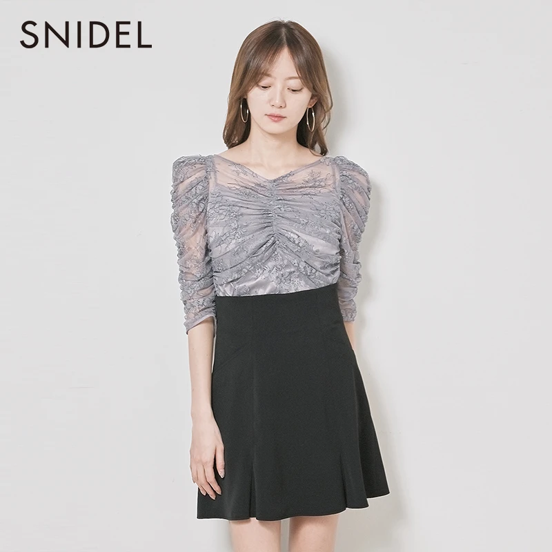 SNIDEL透视V领泡泡袖蕾丝刺绣衬衫尤莱特SWFB231124