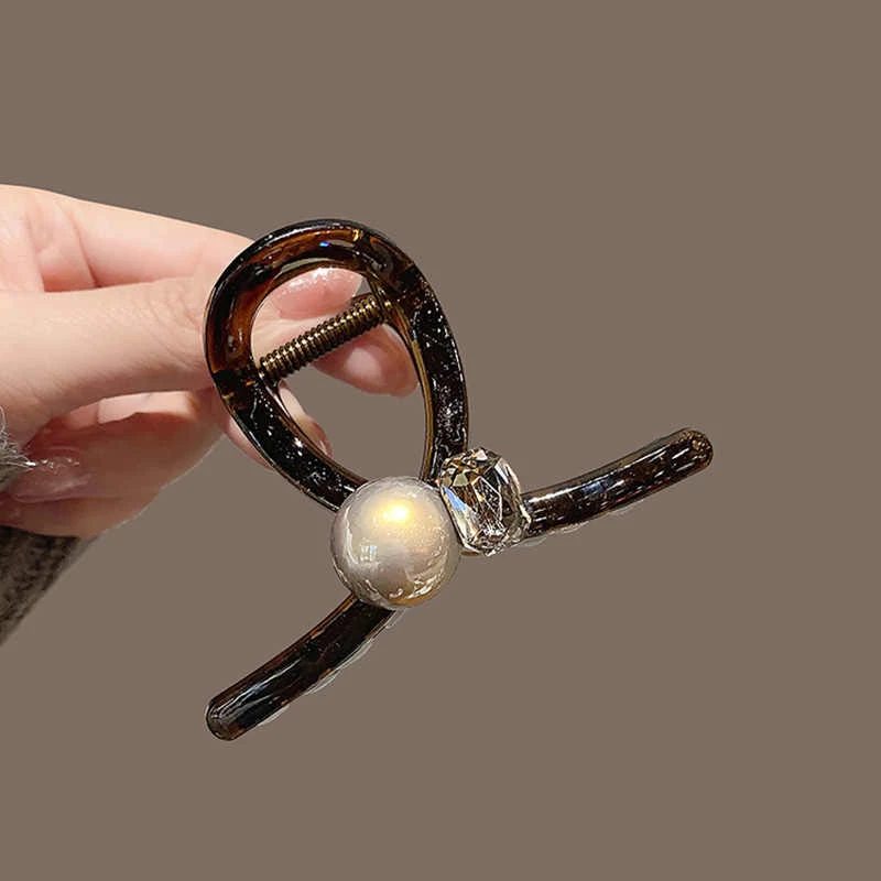 网红气质中号抓夹女新款高级感发量少发夹后脑勺鲨鱼夹半扎发盘发