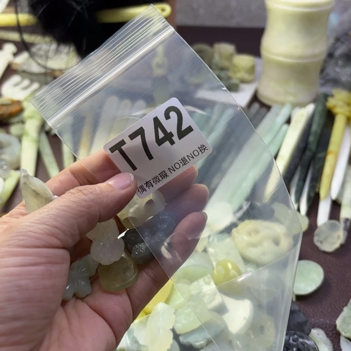 蛇纹石玉发饰合金爱****胖