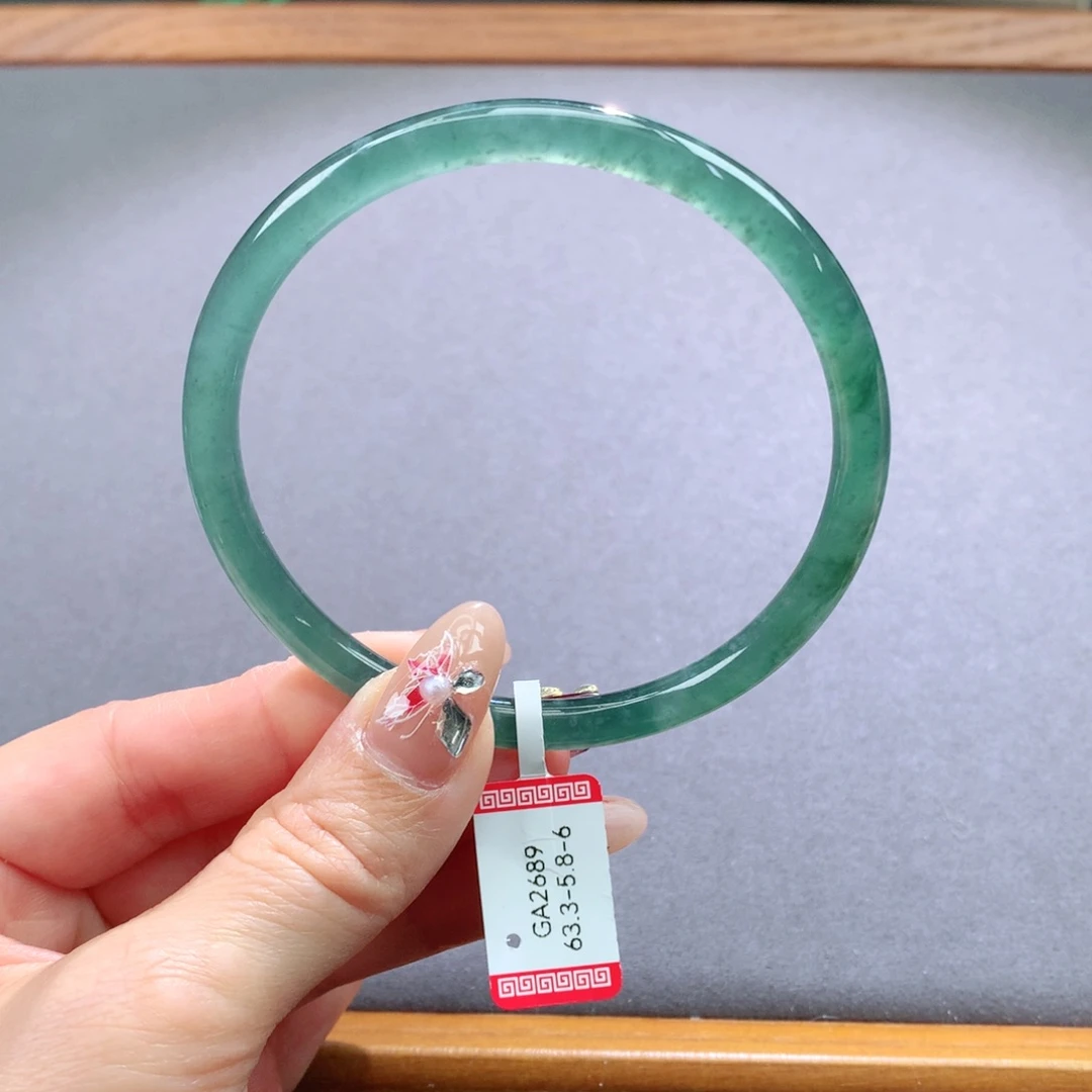 翡翠手镯未镶嵌天然翡翠手镯叮当镯