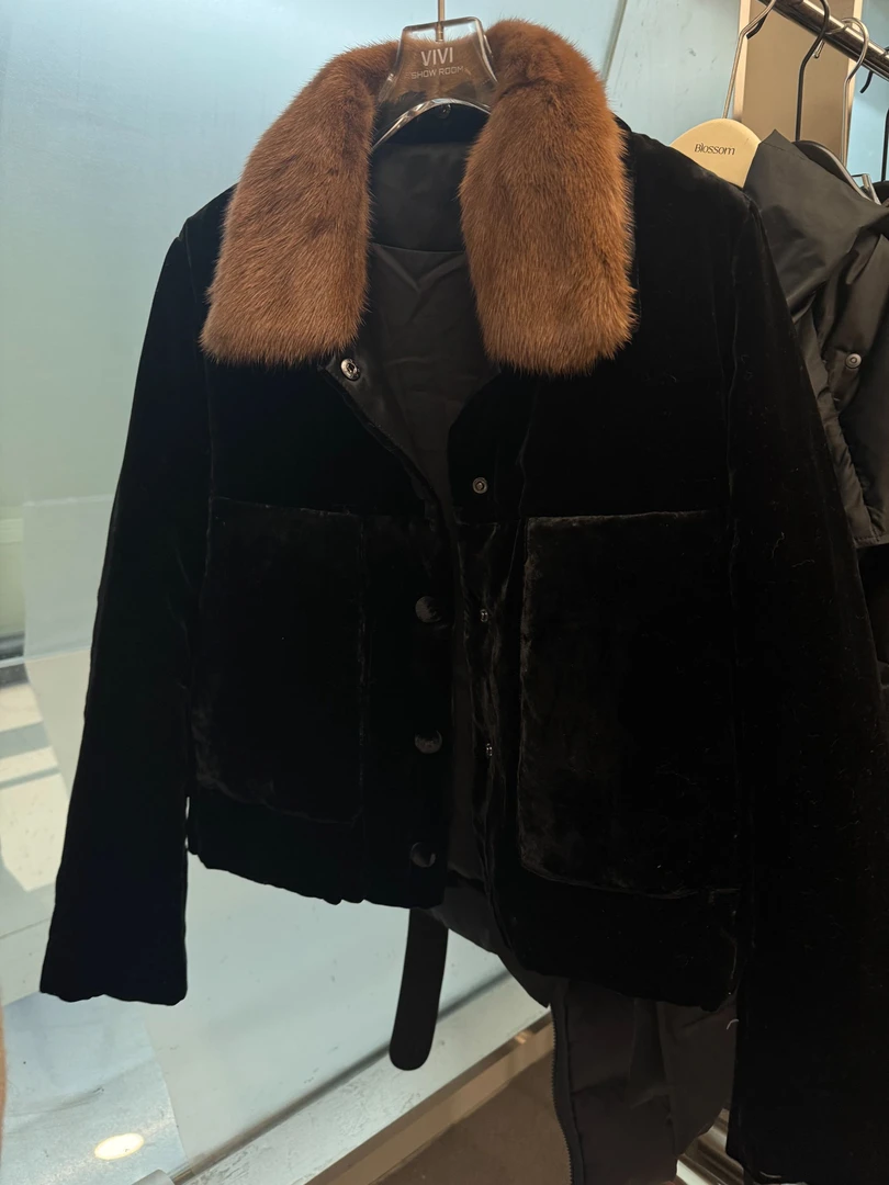 DEZI欧货皮衣女冬新中长款进口水貂毛领绵羊皮鹅绒服D8807199