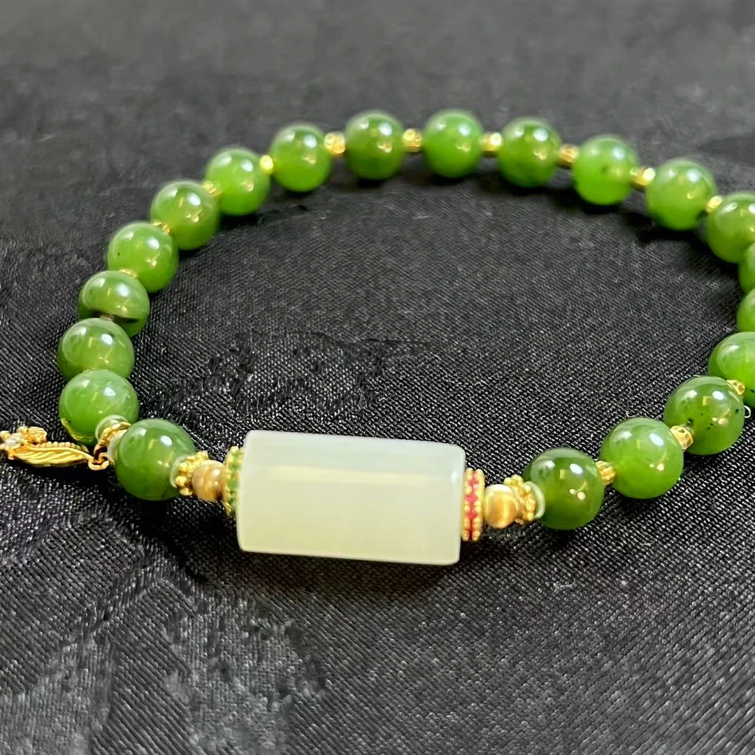 叶羽-天然和田玉-卡6mm路路通手串