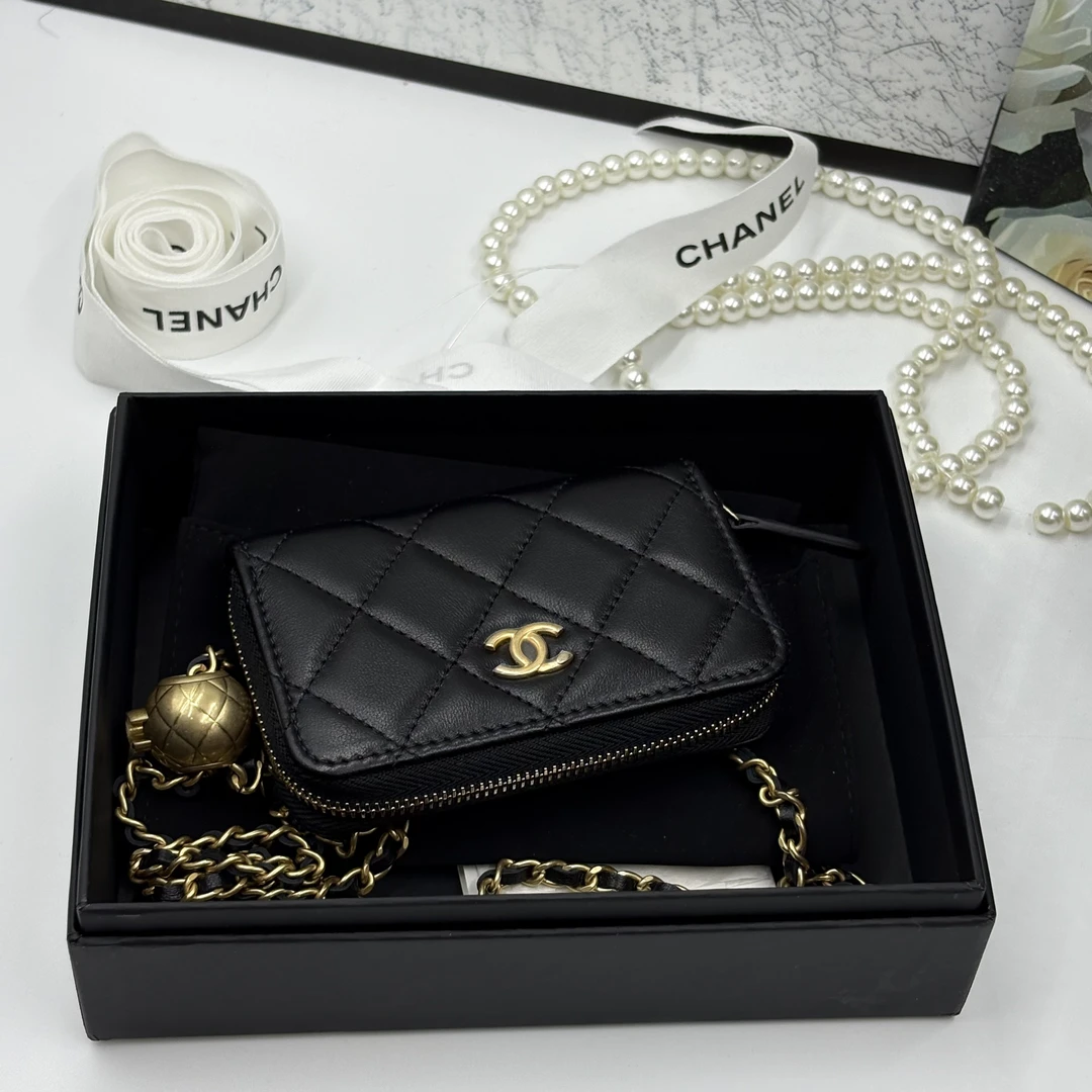 未使用 Chanel/香奈儿 黑金金球超mini卡包单肩包