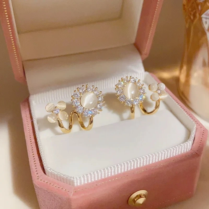 铜合金耳饰 镶钻花花耳夹耳钉气质轻奢百搭款式9075