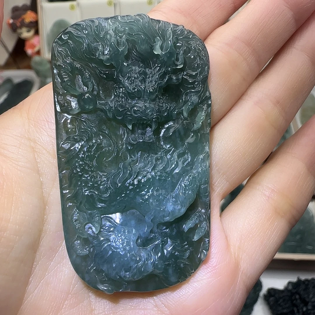 未镶嵌定制翡翠大威天龙翡翠定制