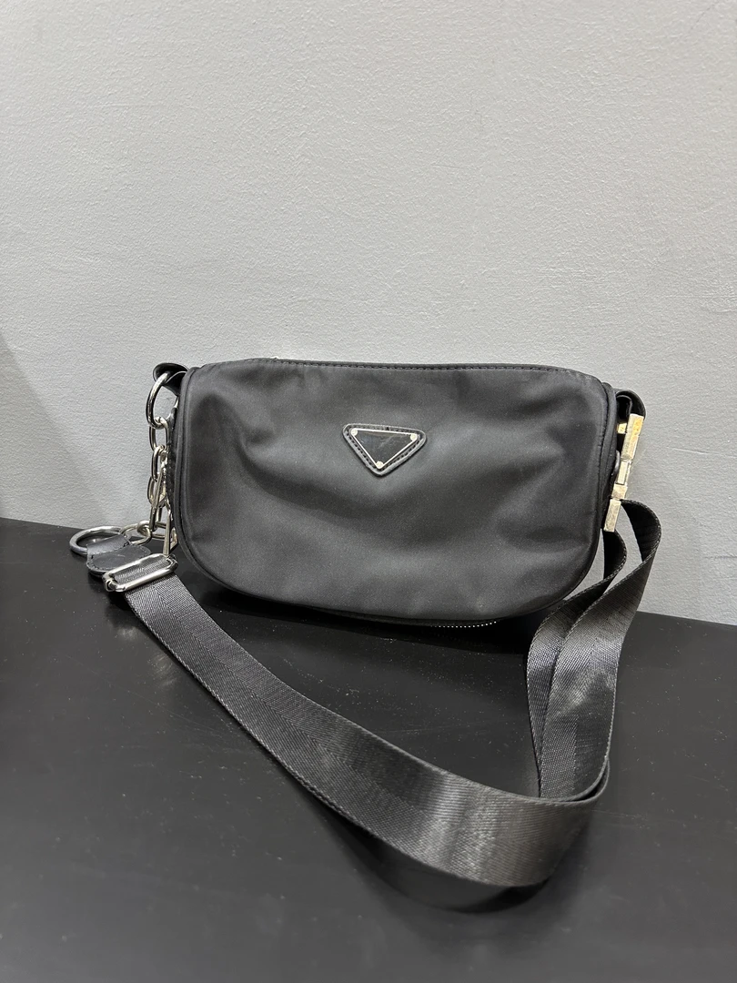 074  斜挎小包包时尚通勤百搭轻便腋下马鞍包    款号#039