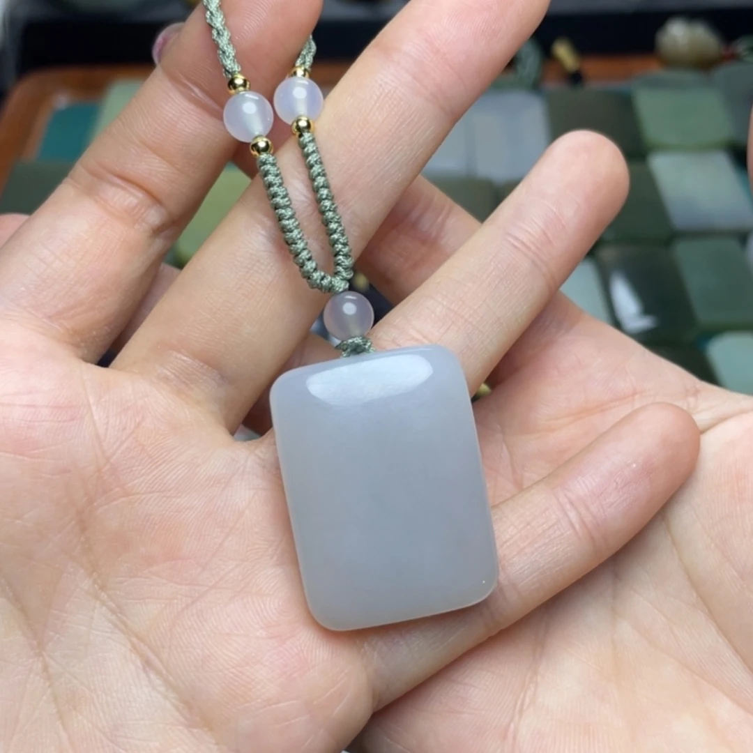 【闪购商品】颈饰未镶嵌和田玉