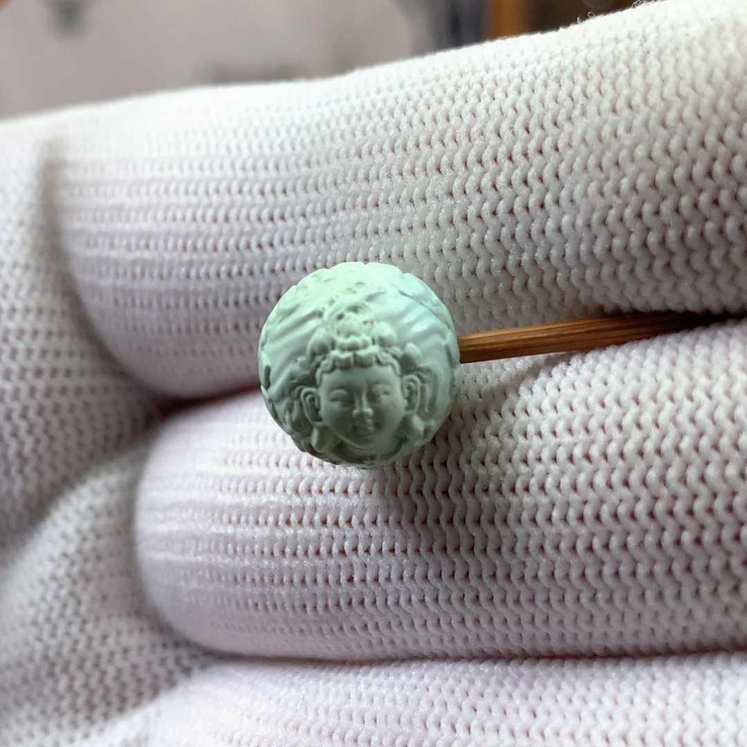 绿松石未镶嵌挂件