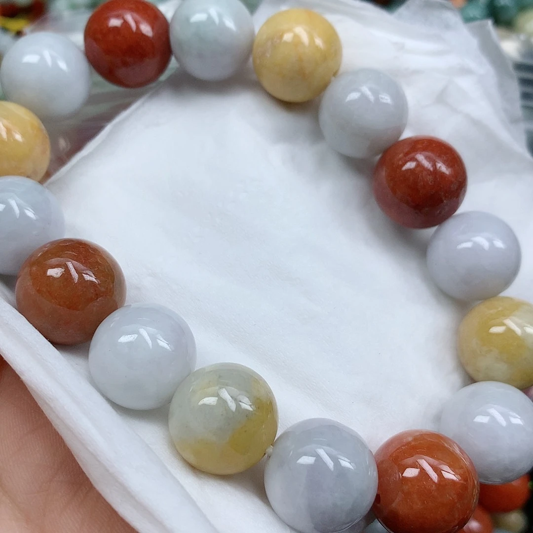 翡翠颈饰未镶嵌手串