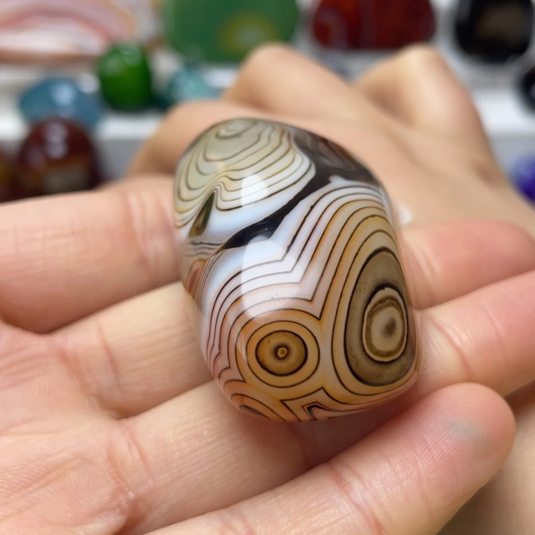 玛瑙/玉髓未镶嵌珠宝奇石