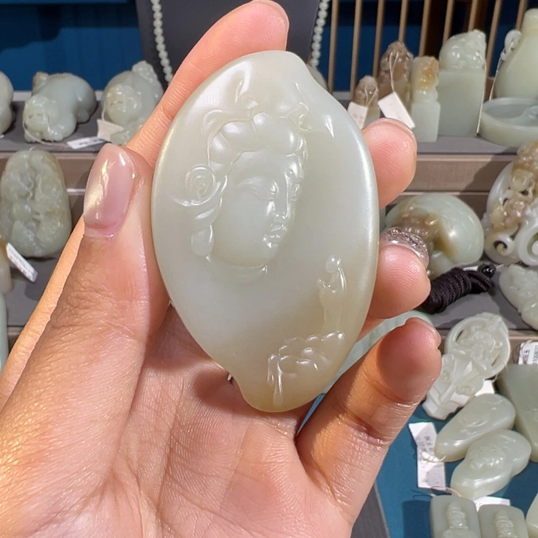 和田玉（糖玉）未镶嵌颈饰