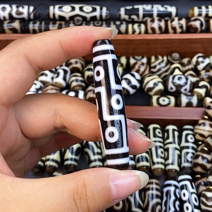 玛瑙/玉髓颈饰未镶嵌涅**复