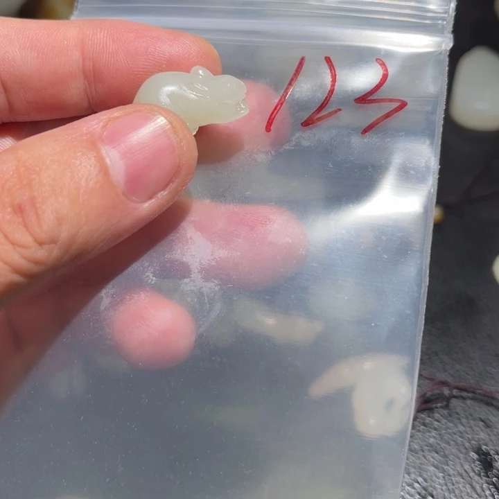 未镶嵌和田玉笔搁