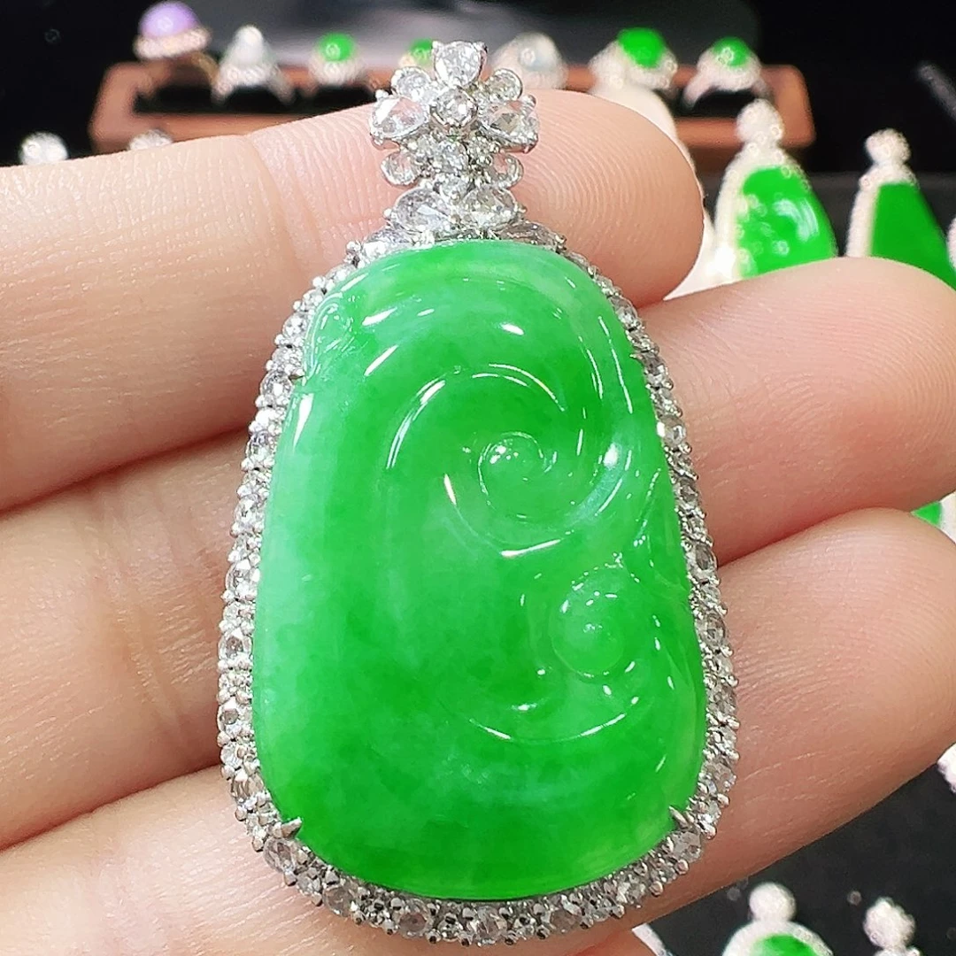 翡翠18K金镶嵌吊坠(不含链)