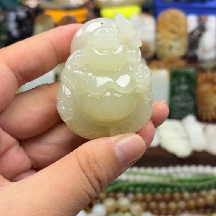 S***e颈饰未镶嵌和田玉