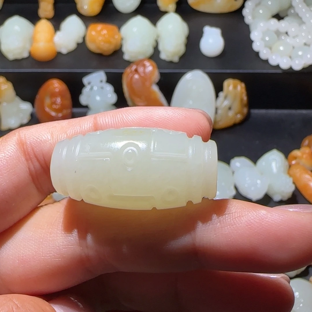 瀚***文和田玉未镶嵌颈饰