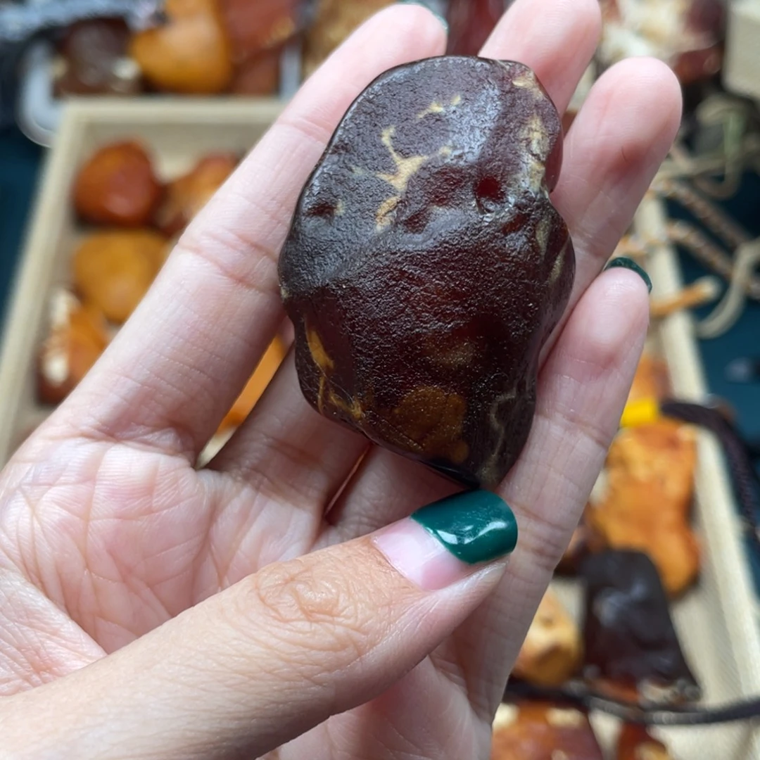 琥珀未镶嵌珠宝奇石