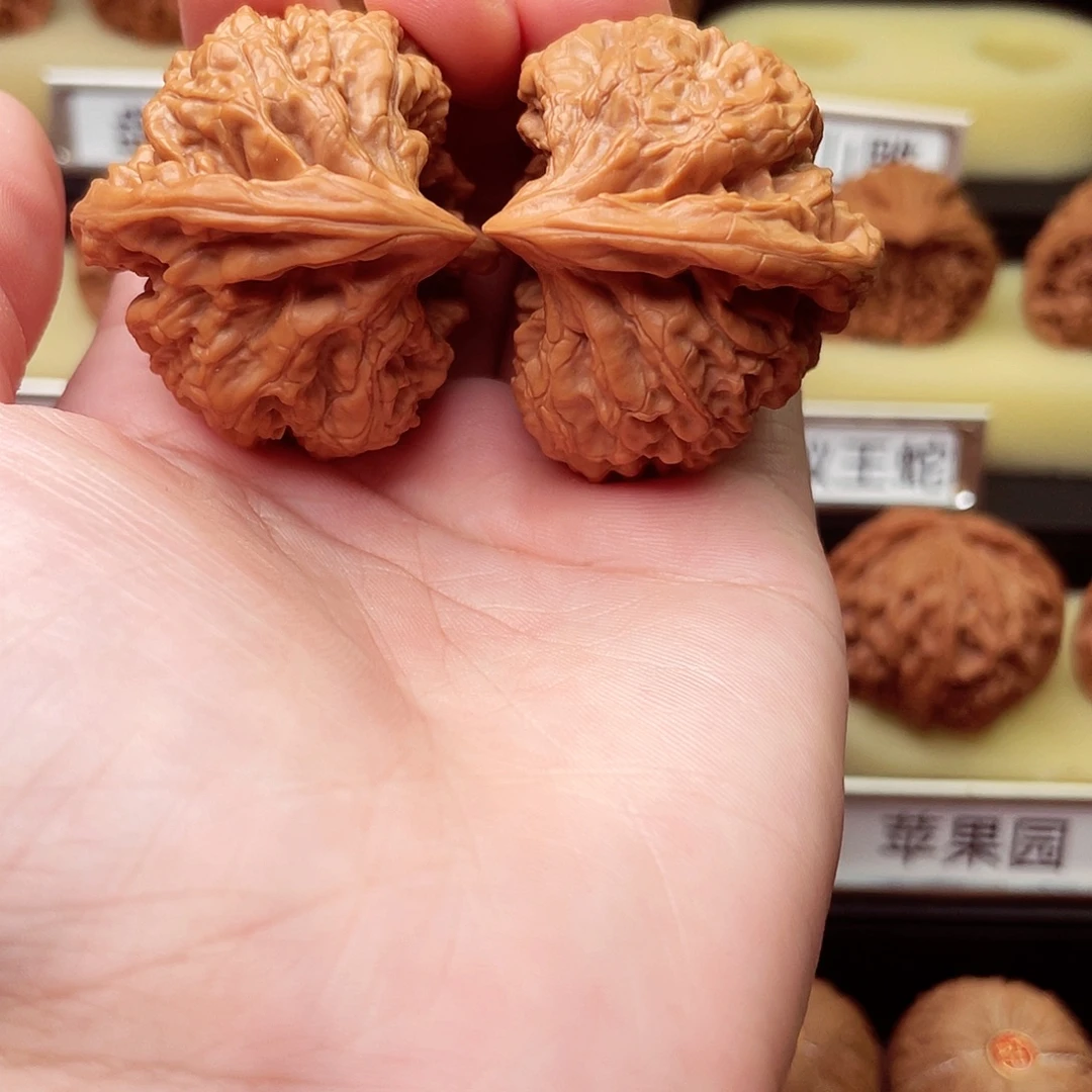 吊坠文玩核桃座山雕41尺