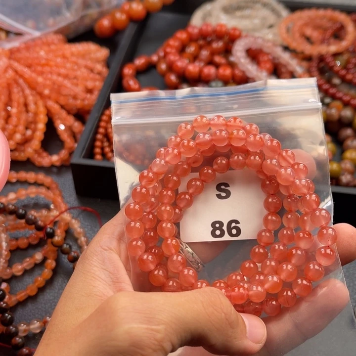 南红玛瑙未镶嵌多样性发货默认微瑕称重7mm