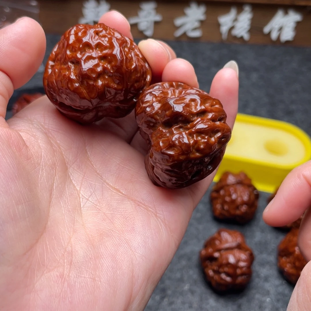 文玩核桃吊坠文玩核桃 手把件 蛤蟆头 38