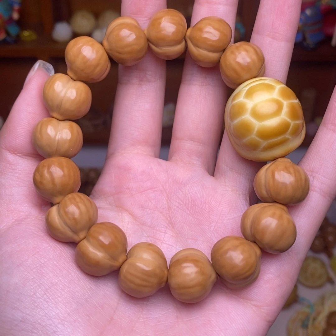 猴头核桃吊坠全品屁桃➕超大富甲手串