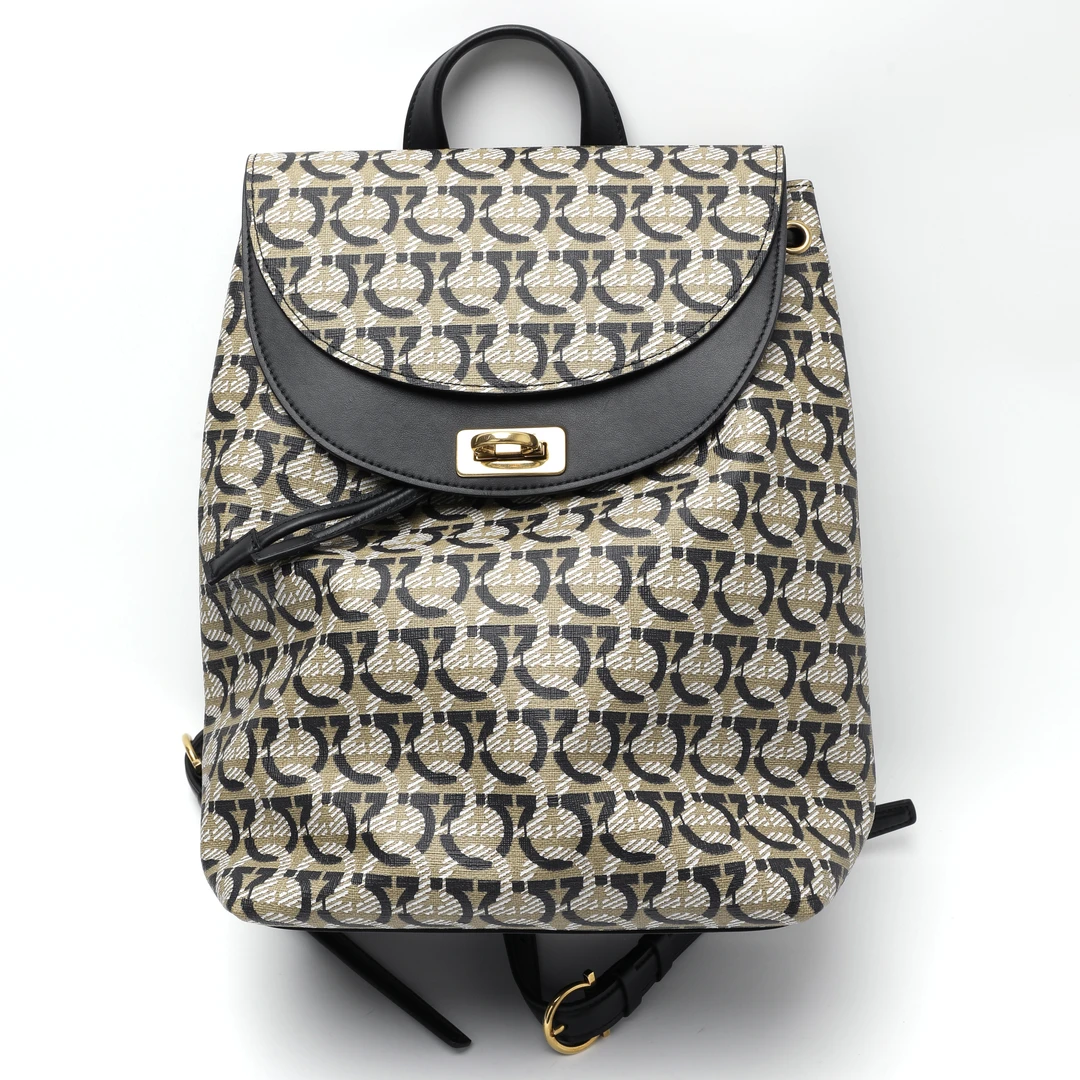 FERRAGAMO/菲拉格慕经典款百搭双肩包 100863449