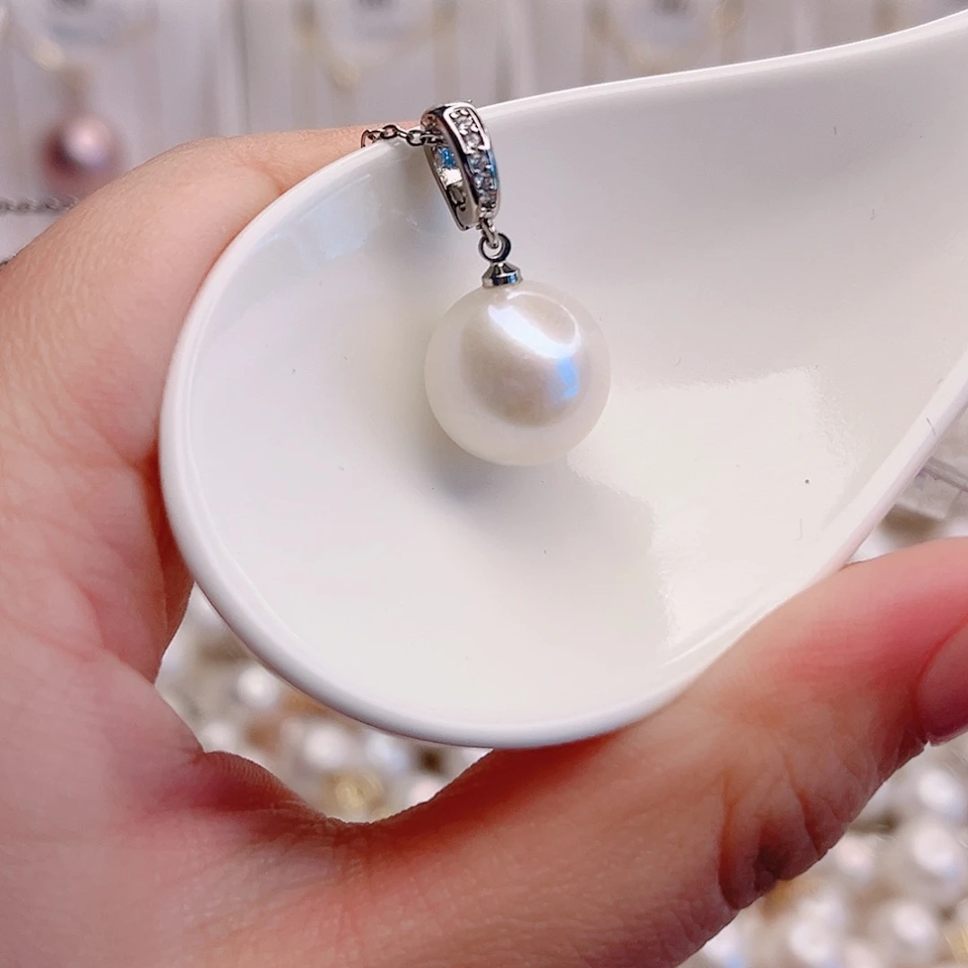 淡水珍珠吊坠(赠链)未镶嵌
