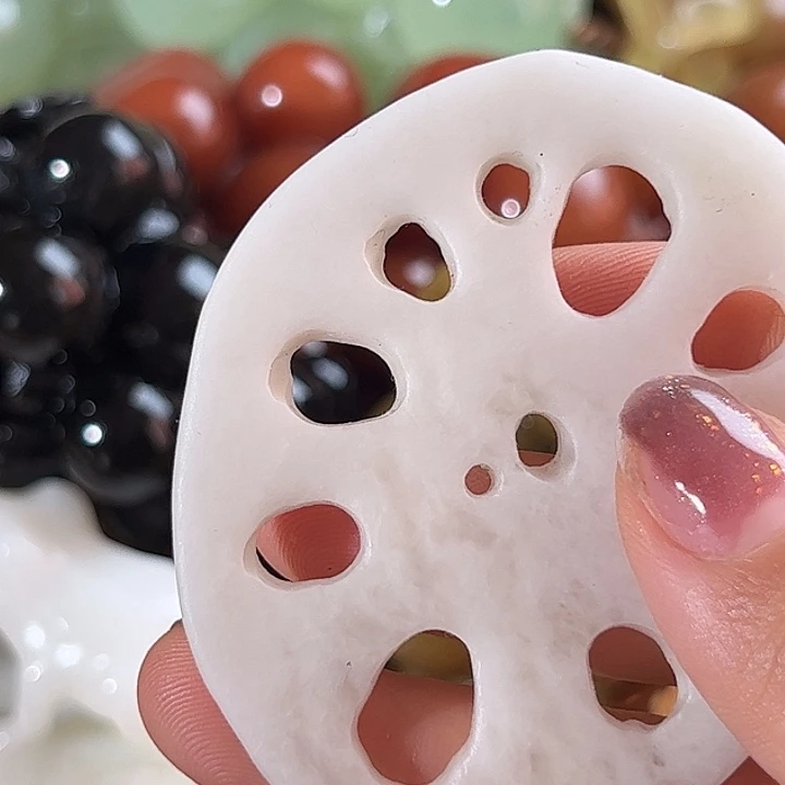 亲***轩蛇纹石玉未镶嵌珠宝奇石