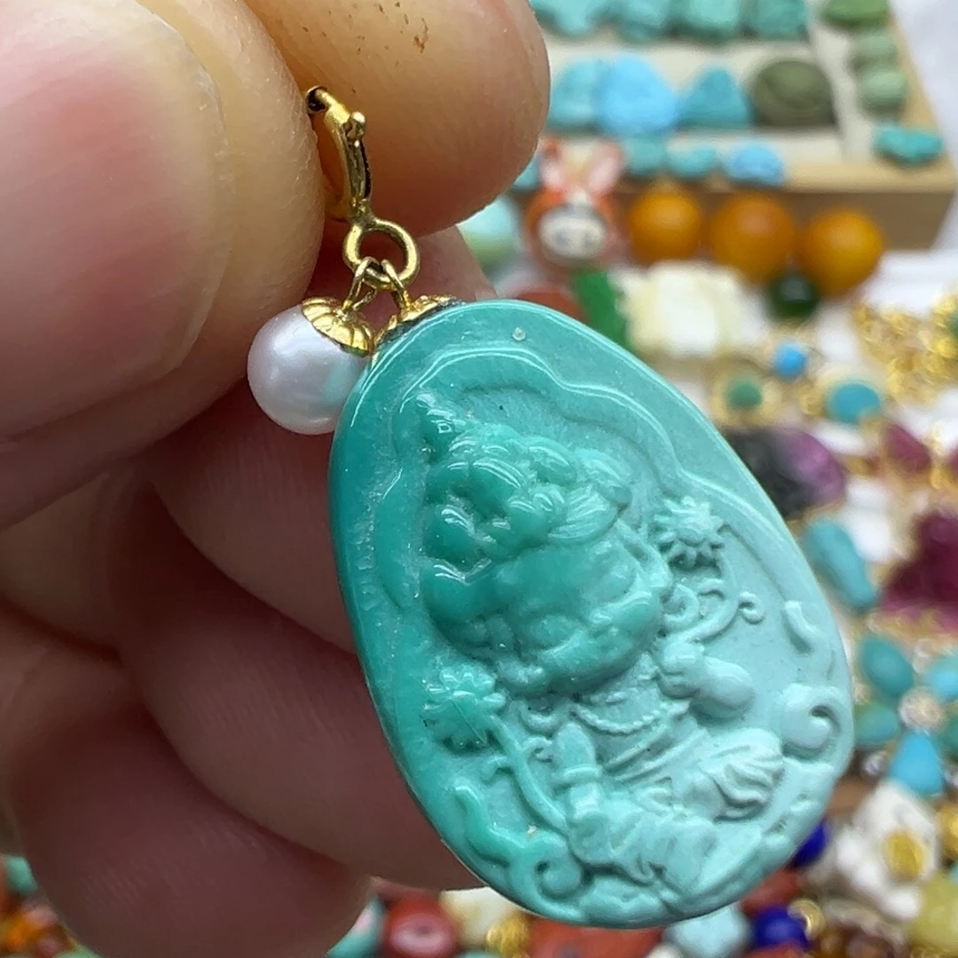 绿松石颈饰18K金镶嵌