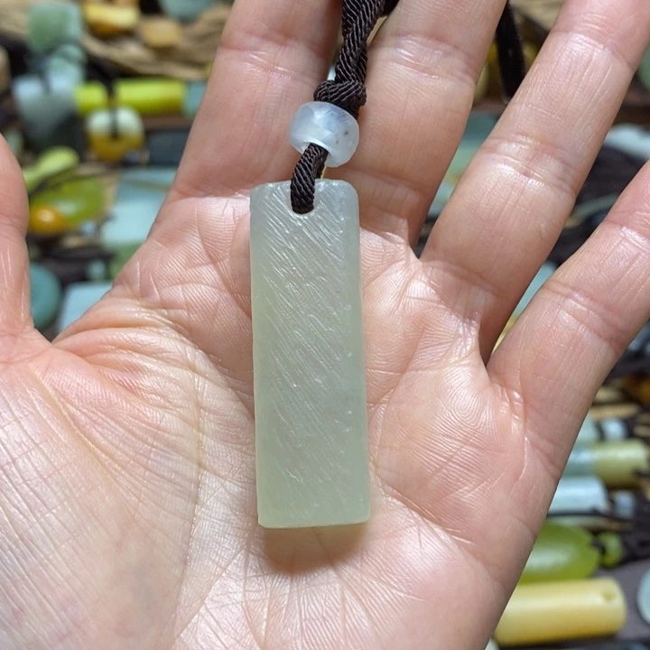 蛇纹石玉未镶嵌挂件