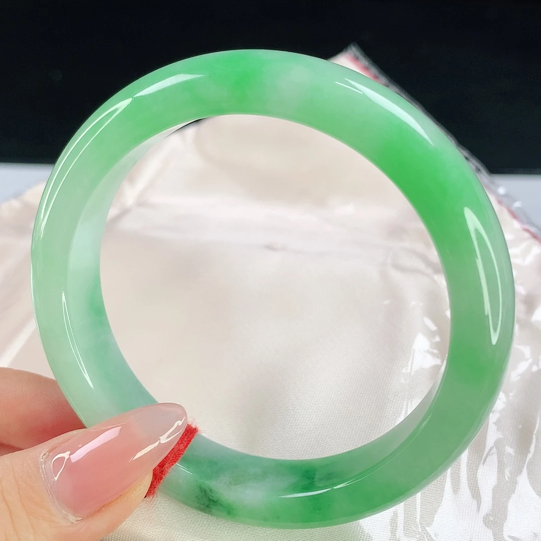 未镶嵌手镯翡翠822