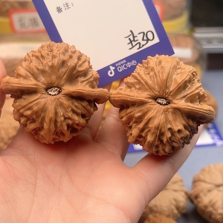 文玩核桃吊坠胡*森文玩核桃把件30