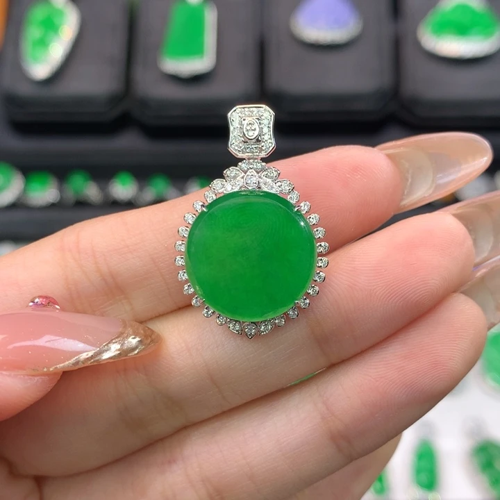 翡翠吊坠(不含链)18K金镶嵌力推款圆牌