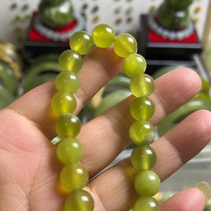 合金蛇纹石玉颈饰