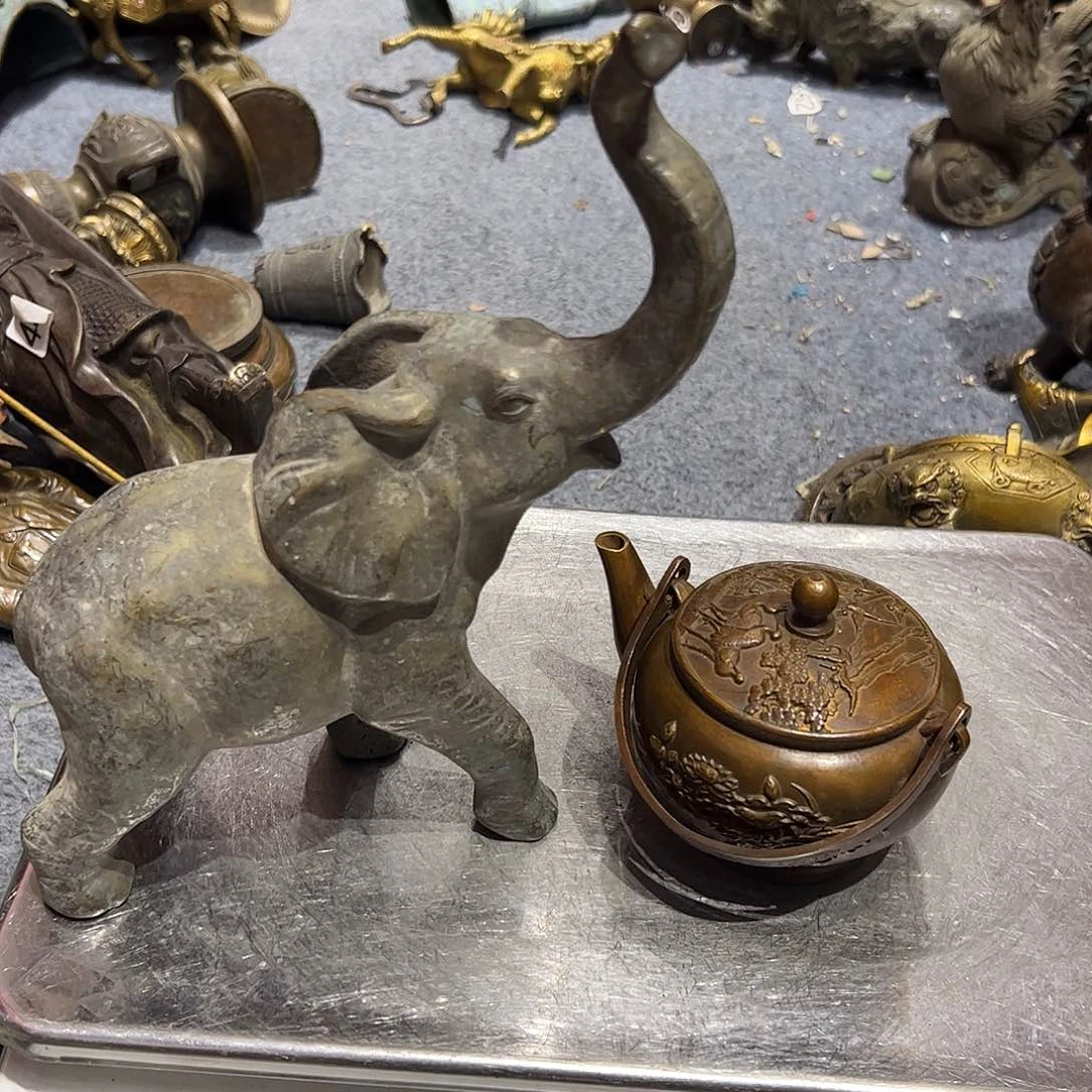 詹*福微瑕疵黄铜摆件工艺品