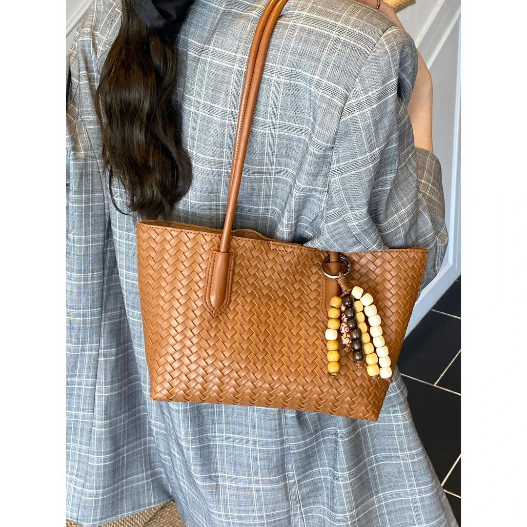 简约新款编织托特包2025大容量女式秋季单肩包休闲超火上班通勤